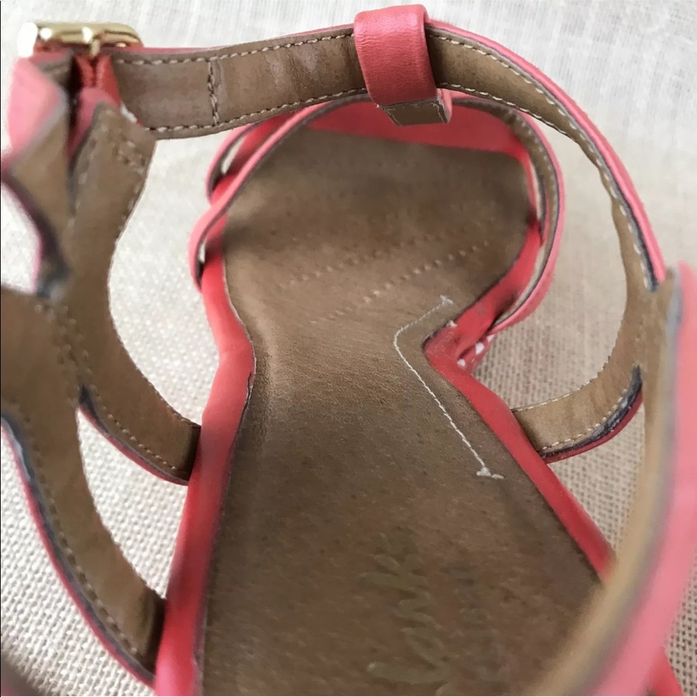💰💰SOLD!💰💰$39    Clarks Sandal 10M - Picture 8 of 8